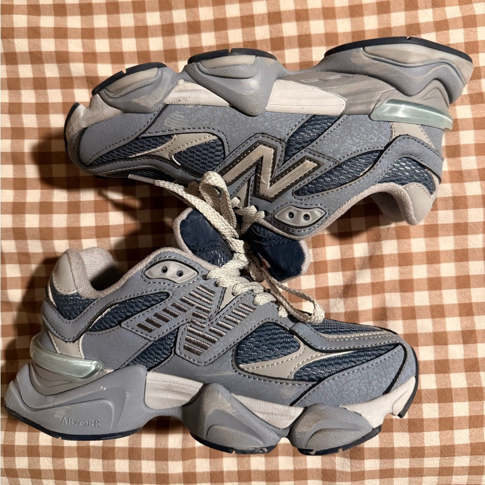 New Balance 9060